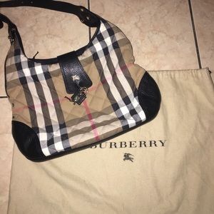 BURBERRY QUILTED HANDBAG
